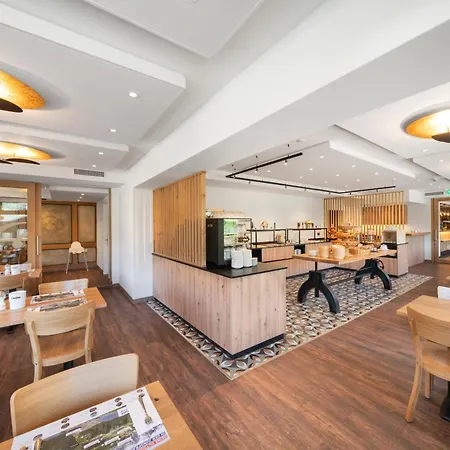 Basic Jungfrau Gerendaház *