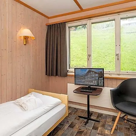 少女峰小屋基本客房旅馆 格林德瓦